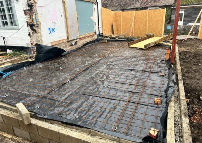 Extension in Manton